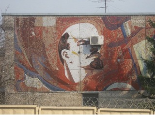 Ленин превращается в киборга (www.iworker.ru)