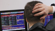 Индексы ММВБ и РТС обвалились на пять процентов