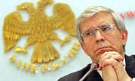 ЦБ пообещал влить в банковскую систему триллион рублей