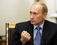 Путин поручил проверить энергокомпании на коррупцию