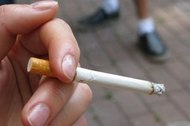 Новая Зеландия решила победить курение повышением налогов